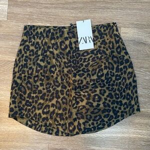 Leopard mini skirt